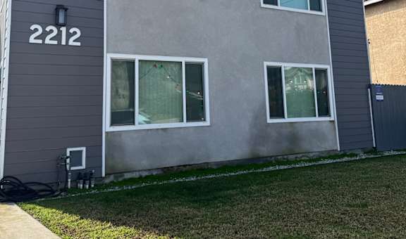 2212 Voorhees Ave. property image