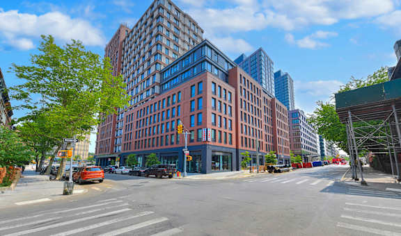 535 Carlton Ave property image