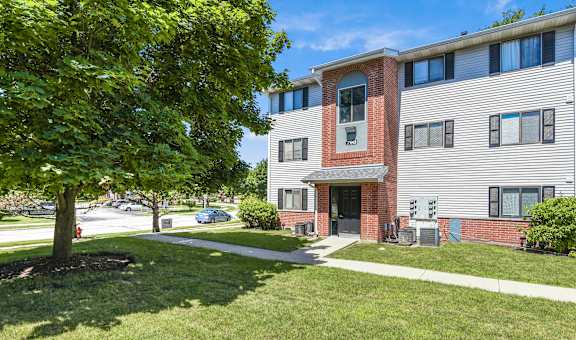Country Wood Apartment Homes property image