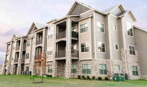 Thrive at Creekside Apartments and Townhomes property image