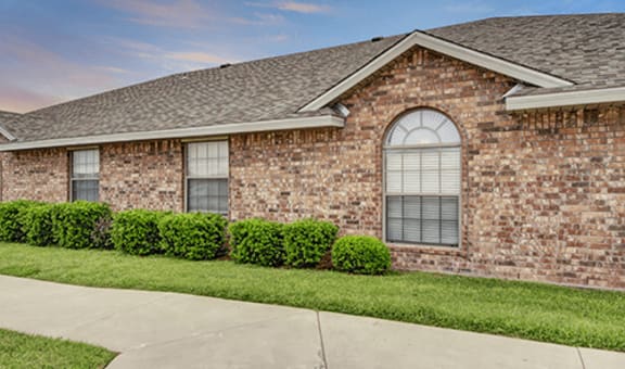 Lexington Court property image
