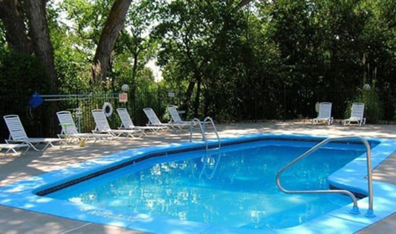 MacArthurs Lake Apartments property image
