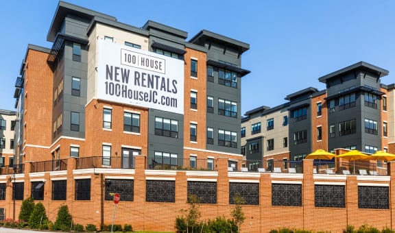 100 House property image