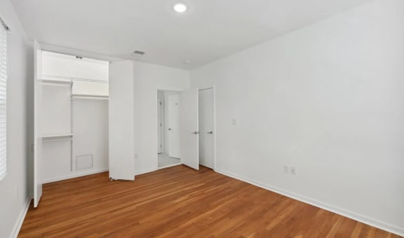 Serenade Apartments property image