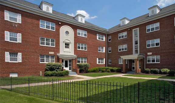 University Landing property image