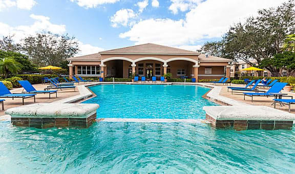 Pembroke Pines Landings property image