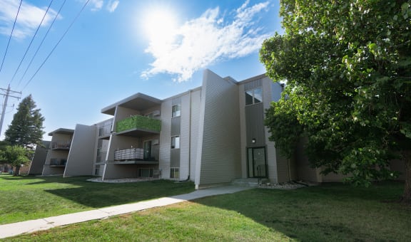 Alden Pines property image