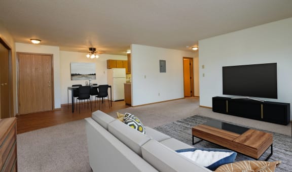 Oak Court property image