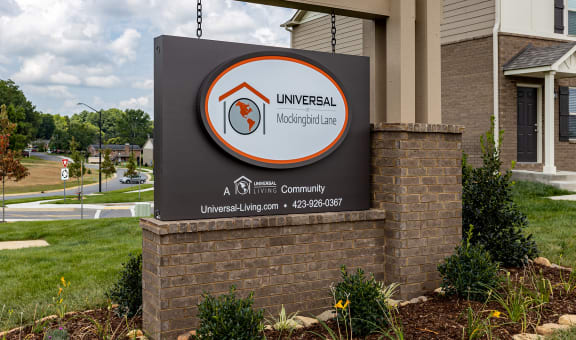 Universal at Mockingbird Lane property image