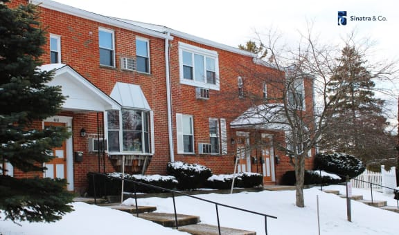 Lincoln Square Apartments property image