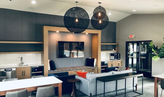 The Woodlands of Minnetonka Apartments property image