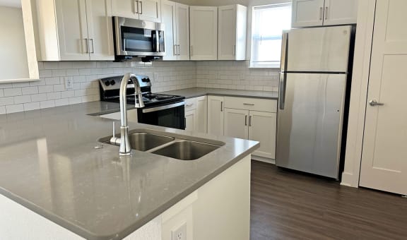 Signature Pointe Apartment Homes property image