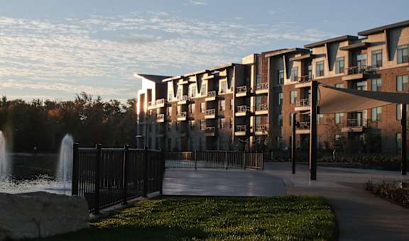 Avant property image