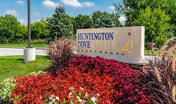 Huntington Cove Apartments property image