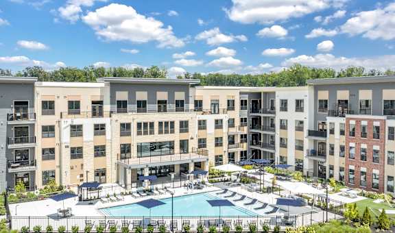 Luxe 360 on Centerpointe property image