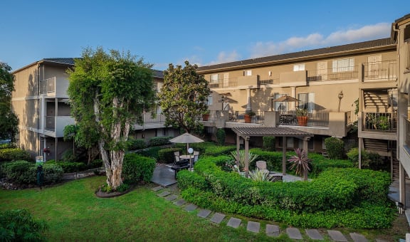 Chateau Spring Gardens Apartments property image