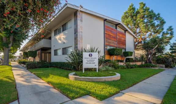 Venice Dreams property image