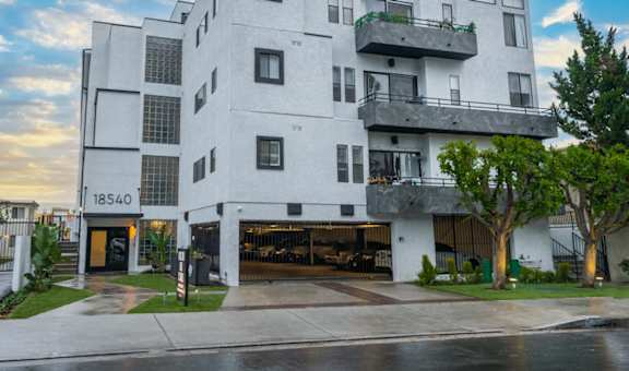Citronia Luxe Towers Apartments property image