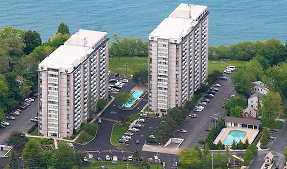 Water's Edge property image
