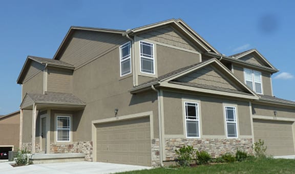 Persimmon Pointe property image