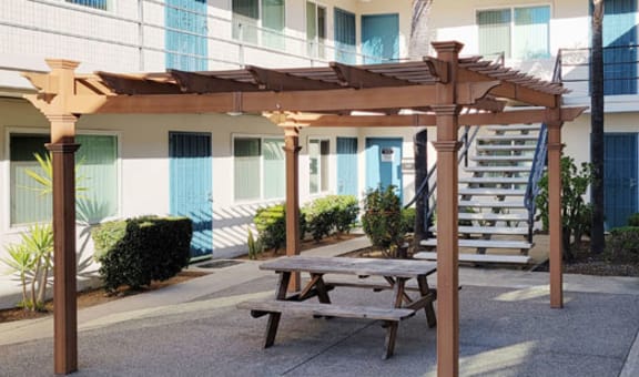 Orlando Woods Apartments property image