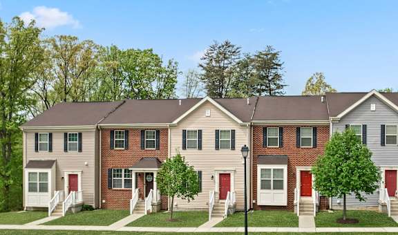 The Pointe at Manorgreen Townhomes property image