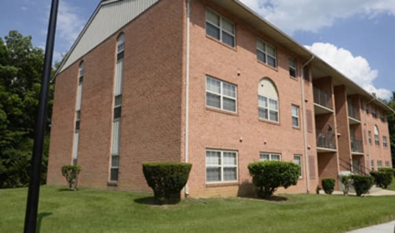 Seminary Roundtop Apartments property image