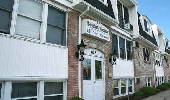 Berkley Manor Apartments property image