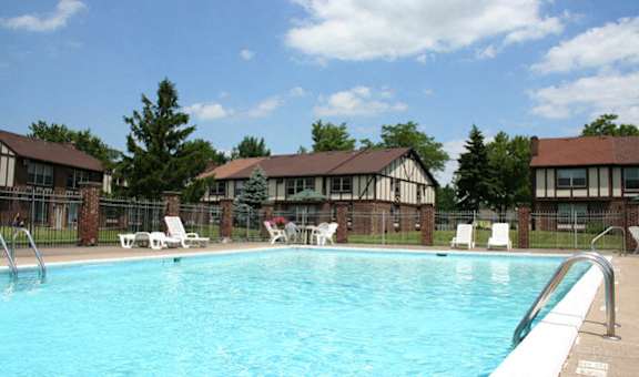 London Towne Apartments property image