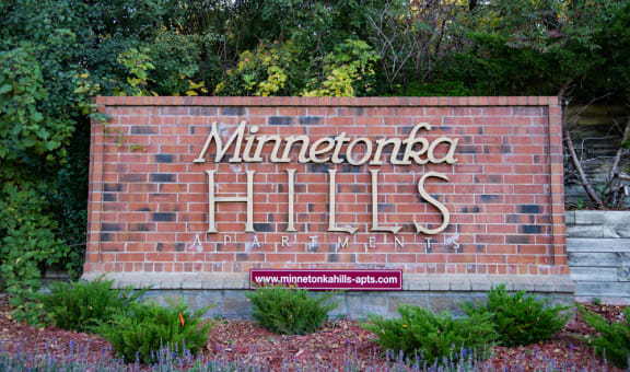 Minnetonka Hills Apartments property image