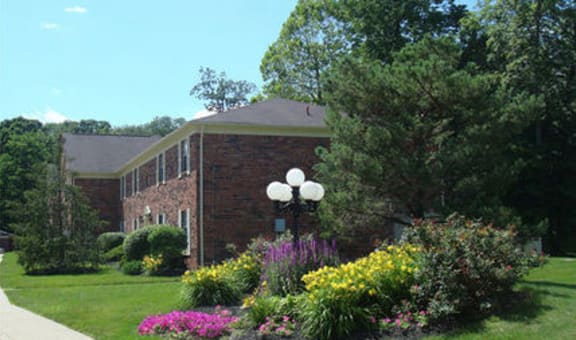 Hampshire Court property image