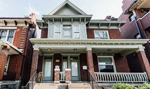 6139 Pershing - Family Housing property image