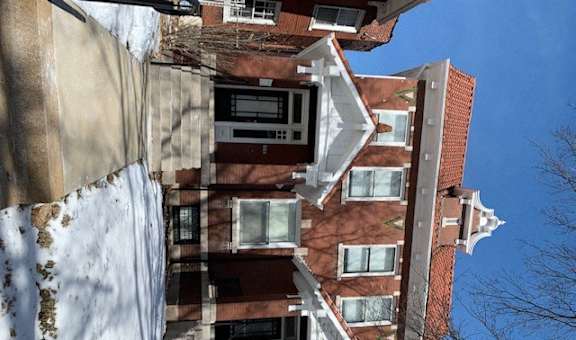 6109 & 6111 Waterman - Family Housing property image