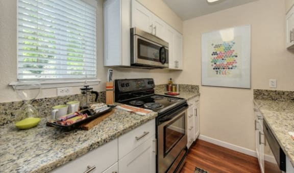 Hidden Oaks Apartments property image