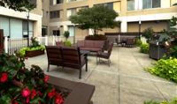 Horizon House property image