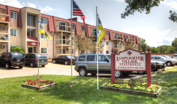 Lamplighter Village property image