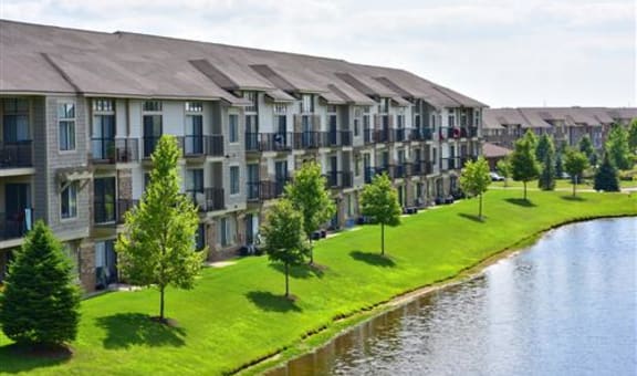 Prairie Lakes Apartments property image