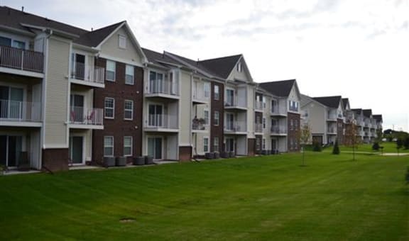 River Hills Apartments property image