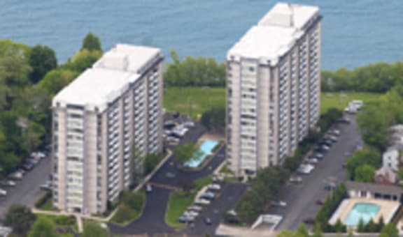 Water's Edge property image