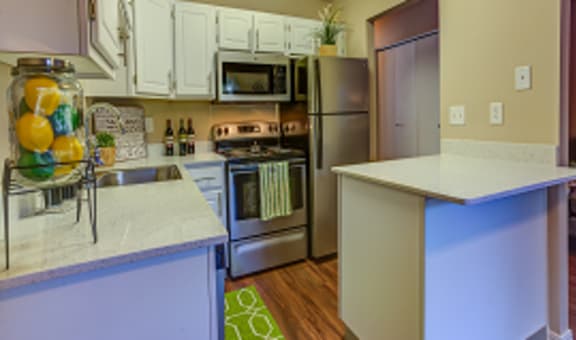 Commons at Hawthorn Village Apartments property image