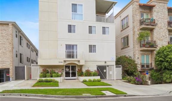 Manning Avenue property image