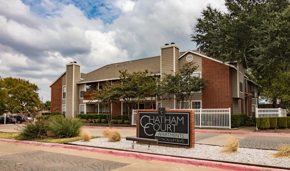 Chatham Court and Reflections property image