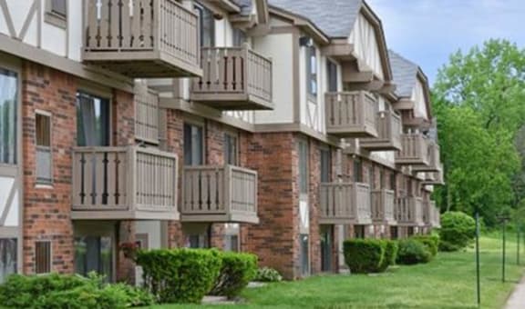 Huntington Place Apartments property image