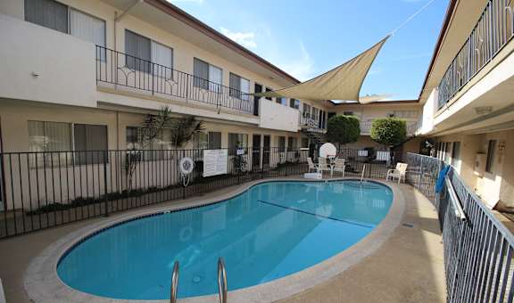 Raymond Court property image