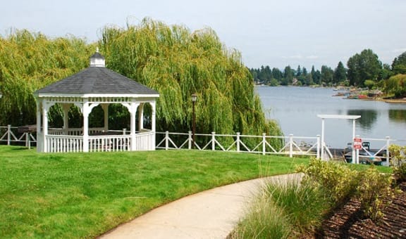 Landing at Angle Lake property image