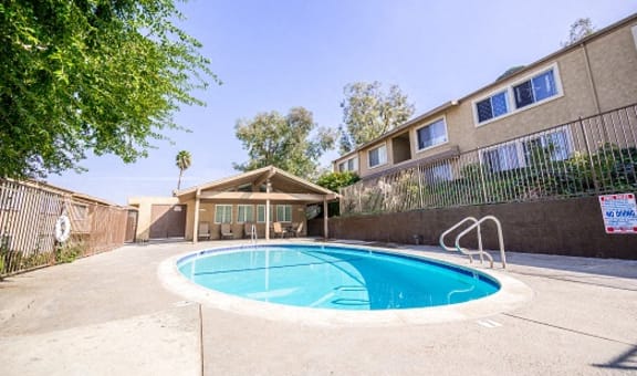 Las Colinas Apartments property image