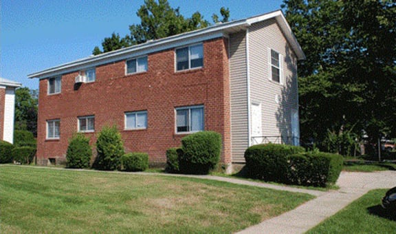 Brookwood at Bay Shore property image