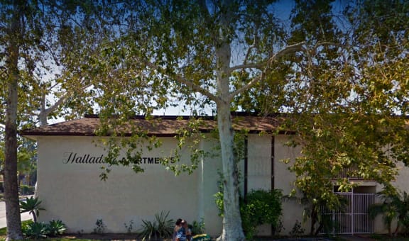 HALLADAY property image
