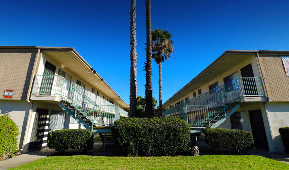 TUSTIN LANAI APARTMENTS property image