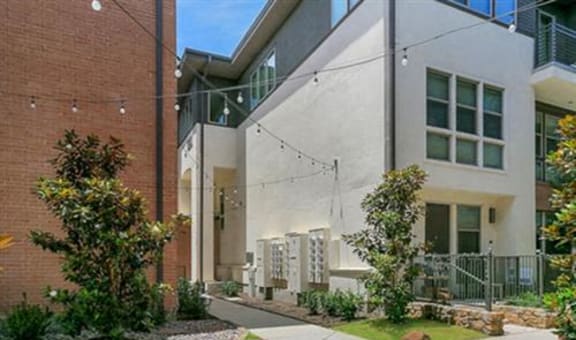 Loft and Row property image